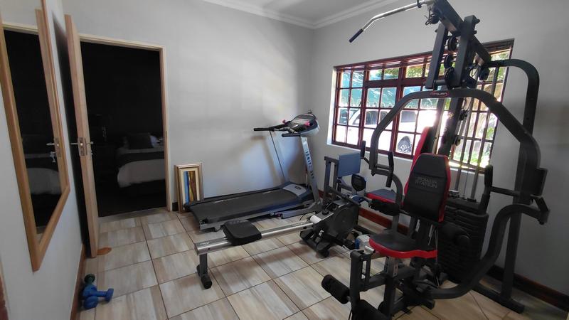 5 Bedroom Property for Sale in Universitas Free State